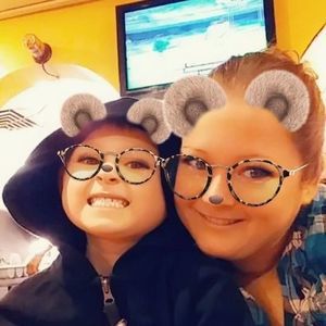 Meet your Posher, Lacey